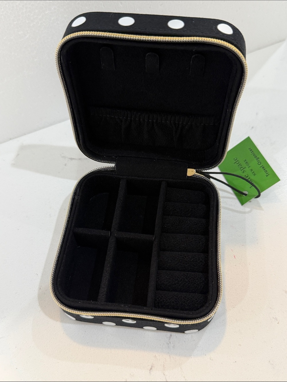 KATE SPADE NY SM CHEERS JEWELRY TRAVEL/ORGANIZER CASE BLK & WHITE POLKA NWT